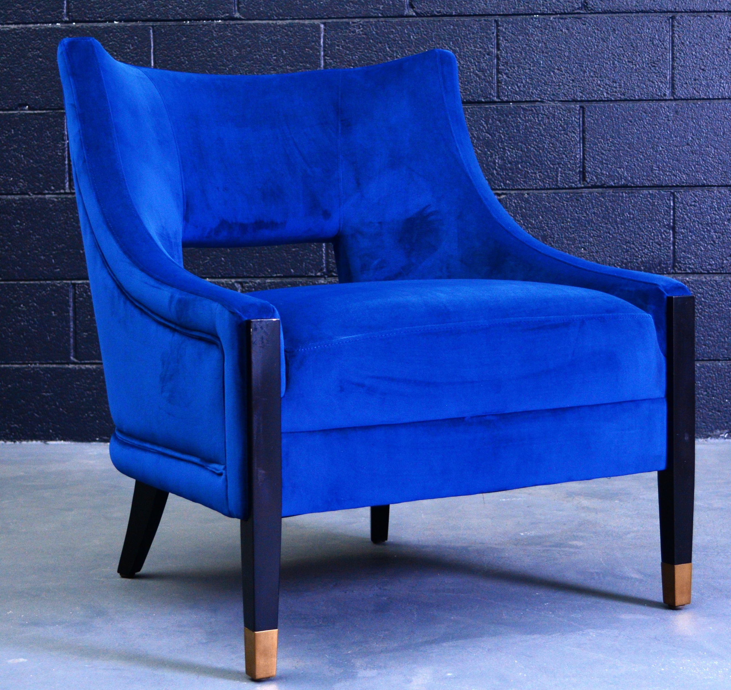 Blue Velvet Accent Chair OIOS Metals